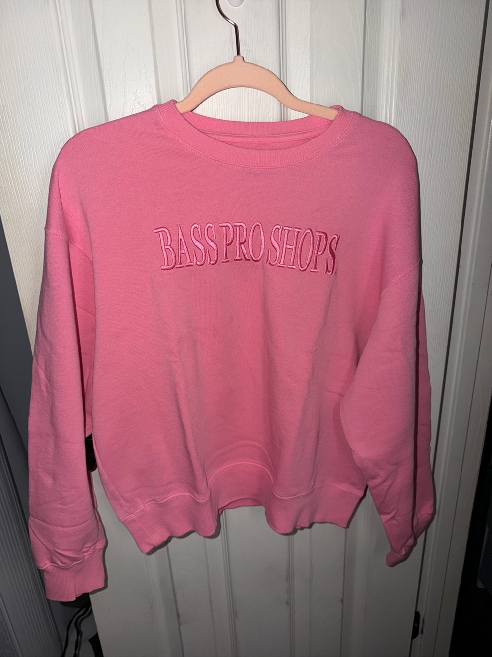 Bass Pro Shops Pink Pullover Crew Sweatshirt